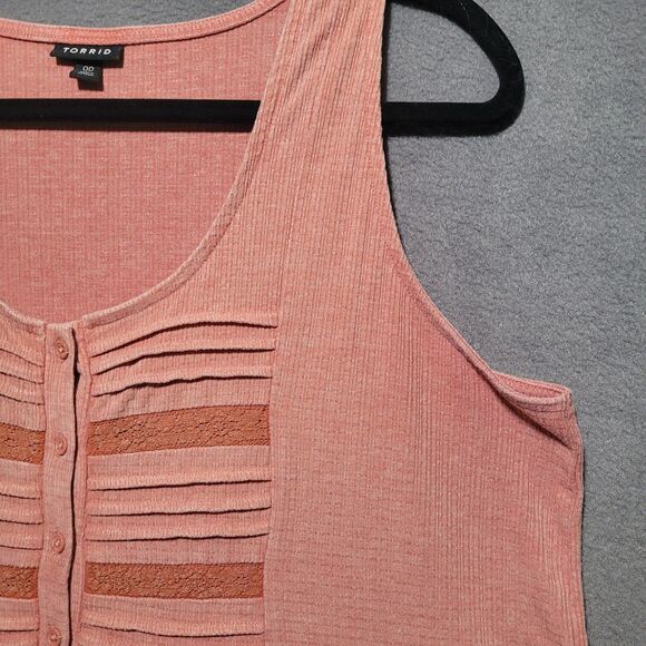 Torrid Sleeveless Blouse Women's Size 00 Conversion‎ Medium - Picture 4 of 4